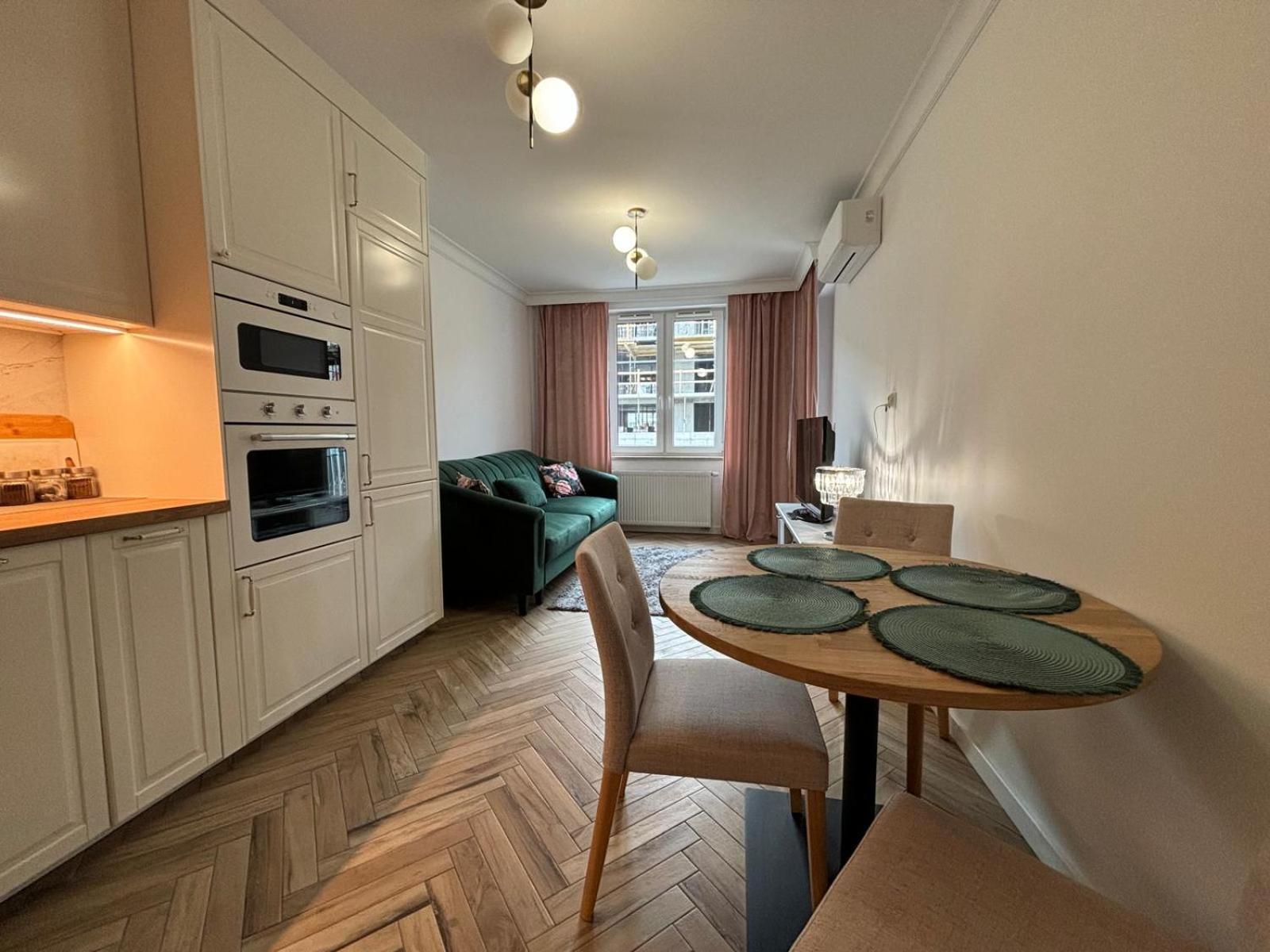 Apartamenty W Centrum Bialegostoku Z Parkingiem W Garazu Podziemnym Μπιάλιστοκ Εξωτερικό φωτογραφία