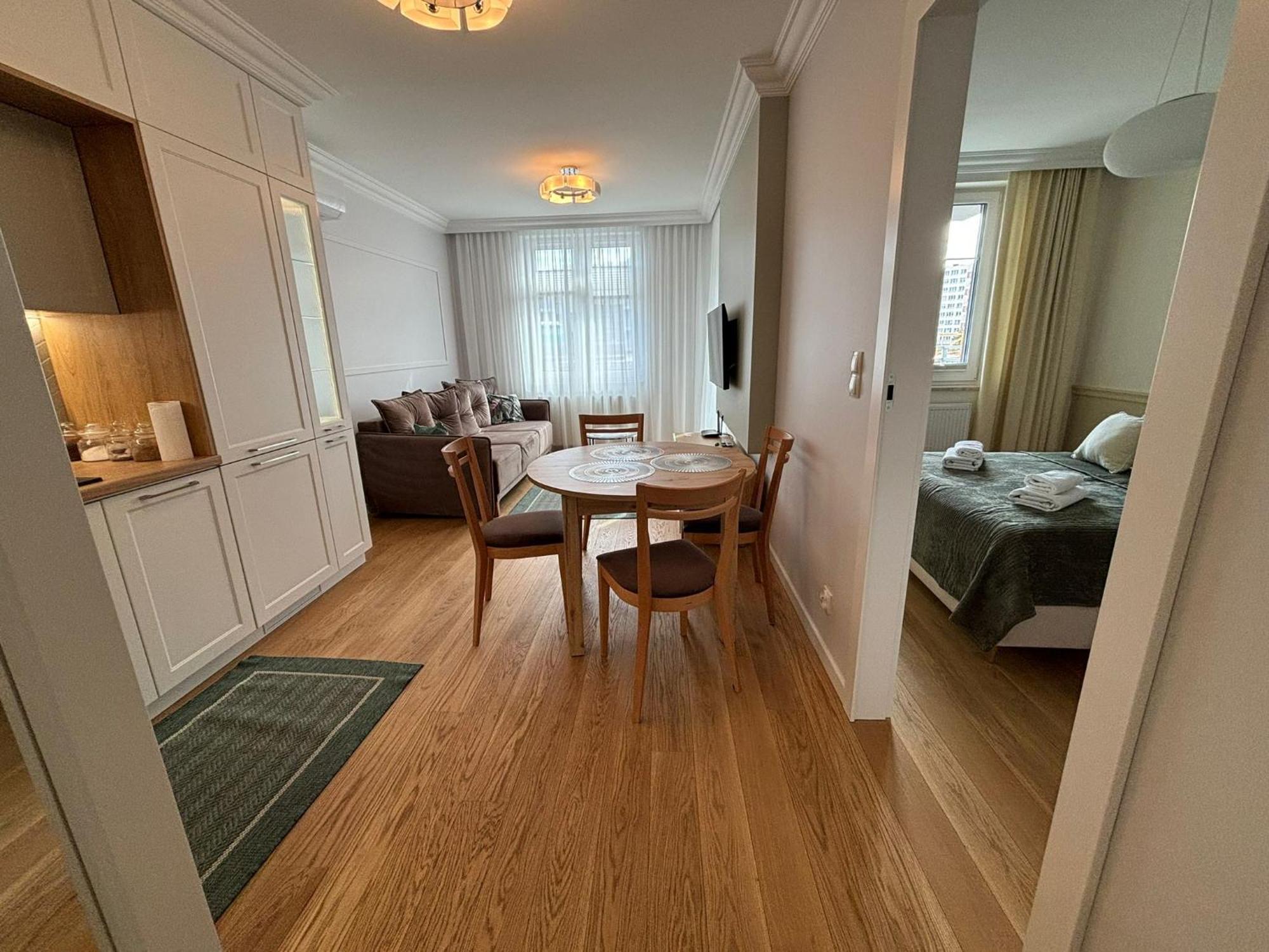Apartamenty W Centrum Bialegostoku Z Parkingiem W Garazu Podziemnym Μπιάλιστοκ Εξωτερικό φωτογραφία